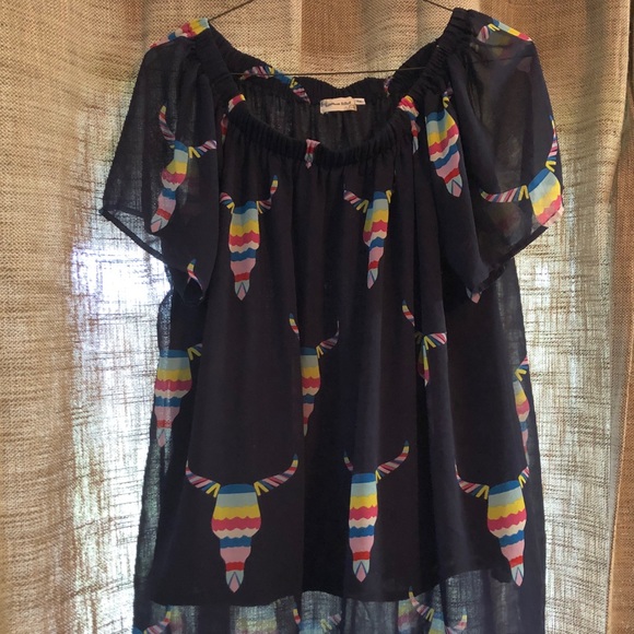 Southern Stitch Tops - Off the Shoulder Steer Skull Top
